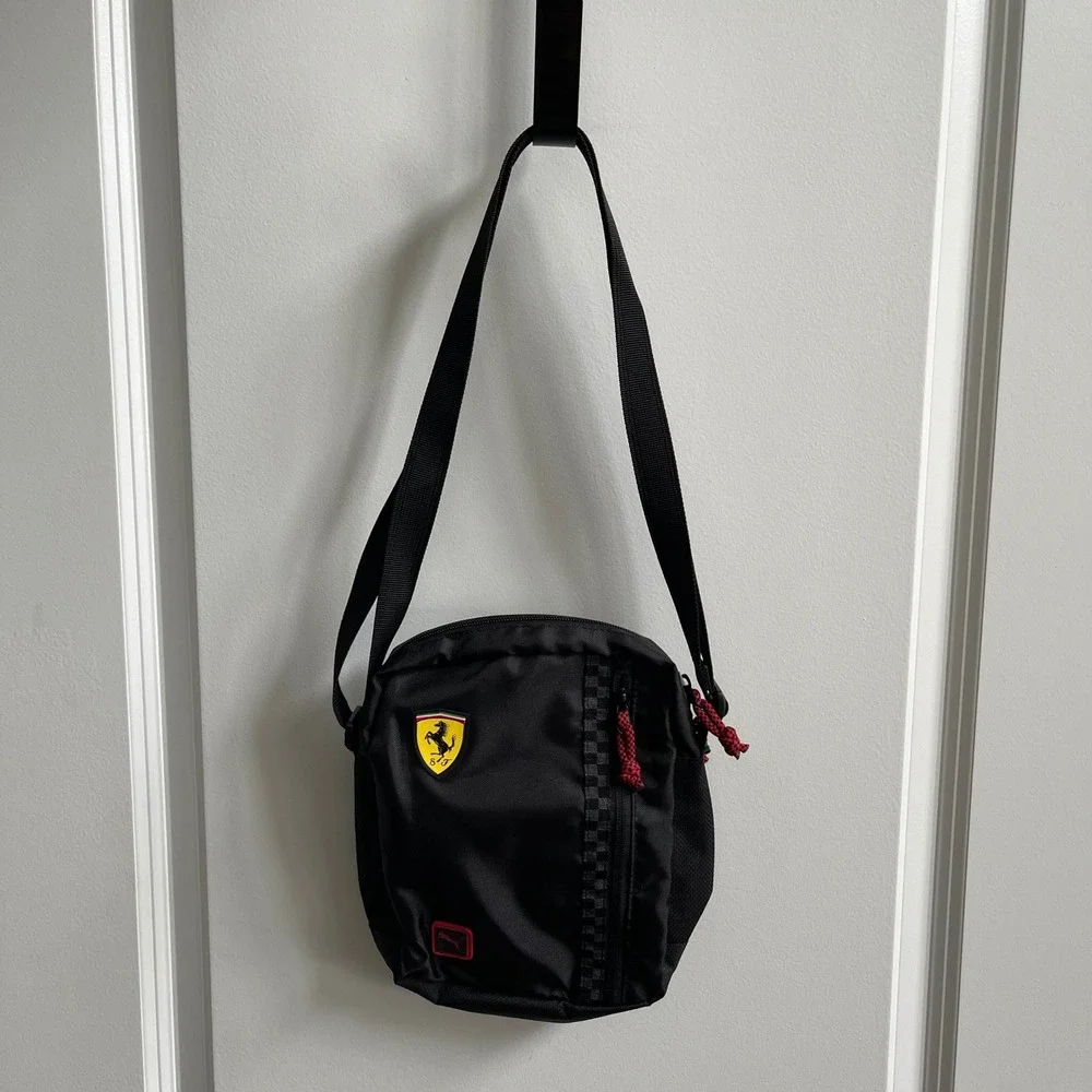 Puma Ferrari Crossbody Bag Mens Small Black Racing Aesthetic Scuderia Messenger